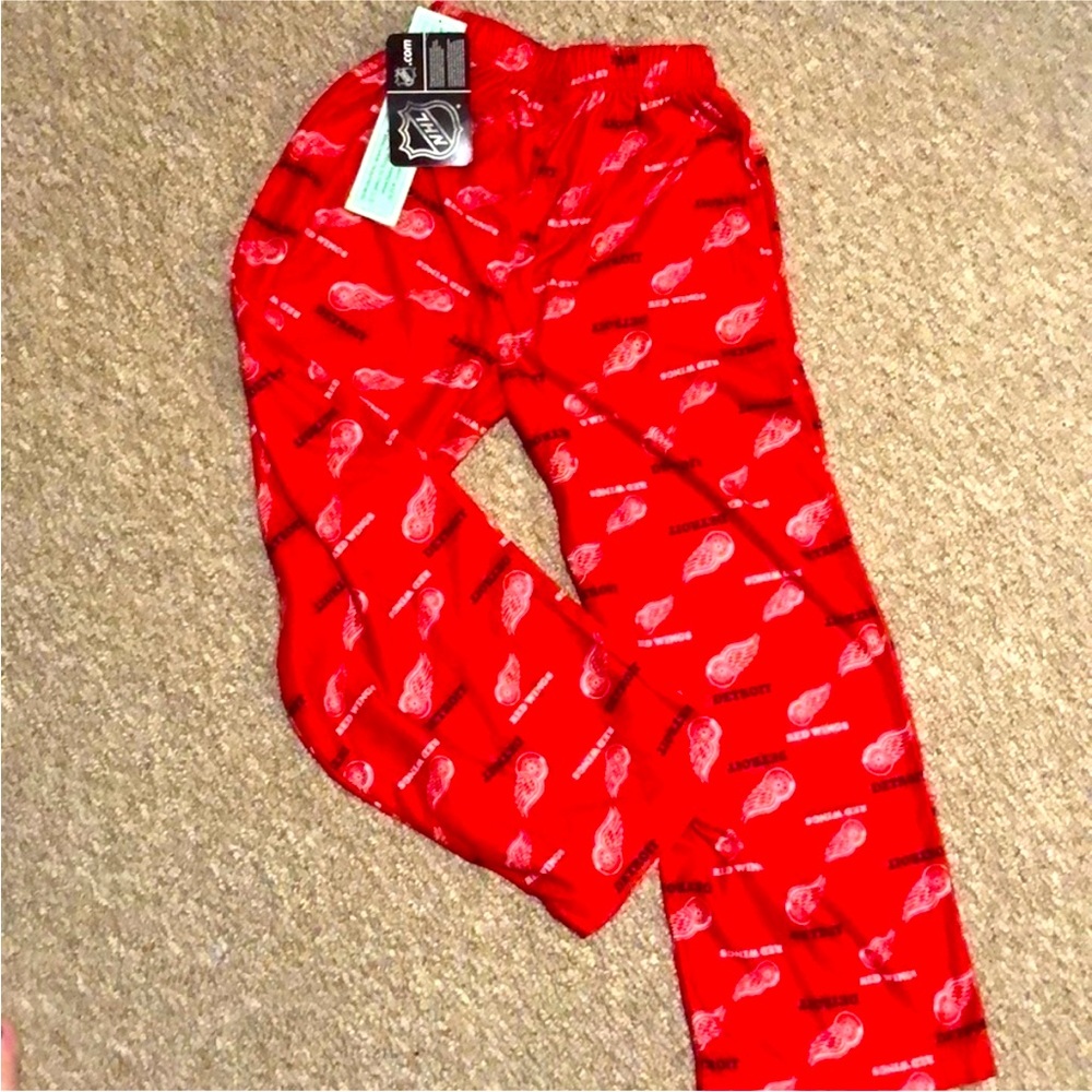 Nwt NHL licensed Red Wing Hockey lounge pants. For @jamielee231 set of 3